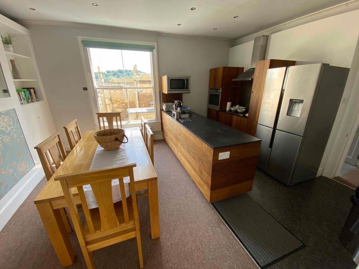 Bath Roof Terrace Apartment, City Centre, Sleeps Up To 8 Exterior photo