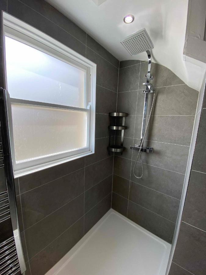 Bath Roof Terrace Apartment, City Centre, Sleeps Up To 8 Exterior photo