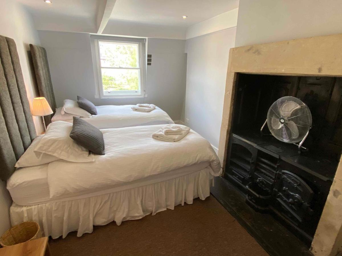 Bath Roof Terrace Apartment, City Centre, Sleeps Up To 8 Exterior photo